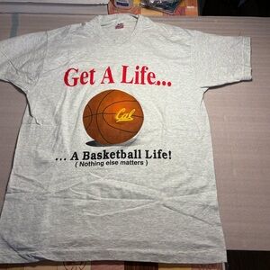 Vintage Cal basketball Fruit of the Loom Light Gray T-Shirt Sz L